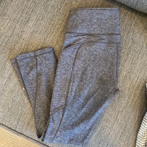 Lululemon grey crop leggings never worn size 4